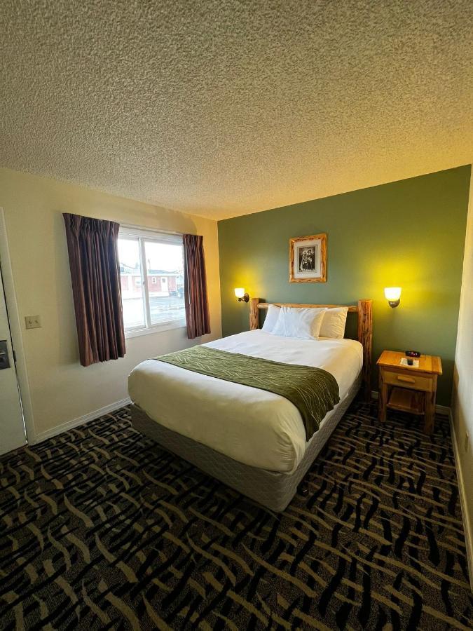 Cody Legacy Inn & Suites Exterior foto